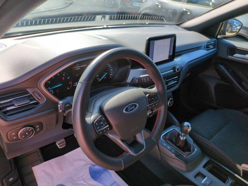 Photo 13 de l’annonce de FORD Focus d’occasion à vendre à NÎMES