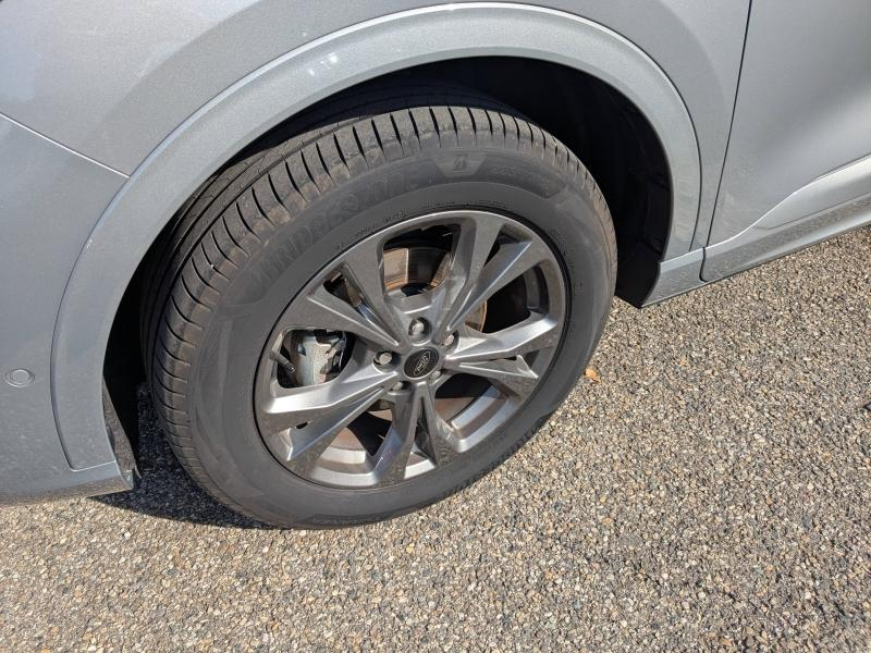 Photo 5 de l’annonce de FORD Kuga d’occasion à vendre à AVIGNON