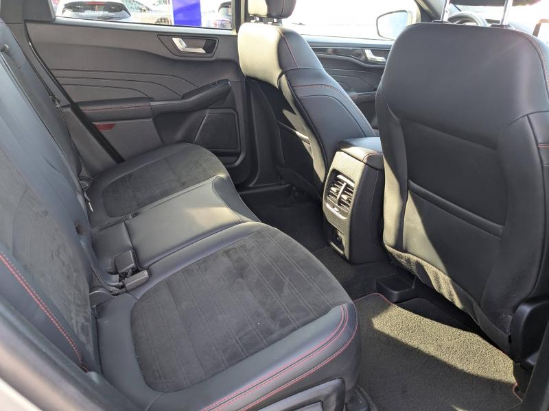 Photo 10 de l’annonce de FORD Kuga d’occasion à vendre à AVIGNON