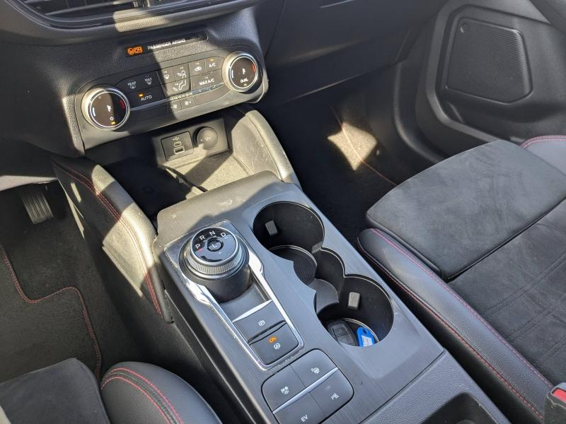 Photo 13 de l’annonce de FORD Kuga d’occasion à vendre à AVIGNON