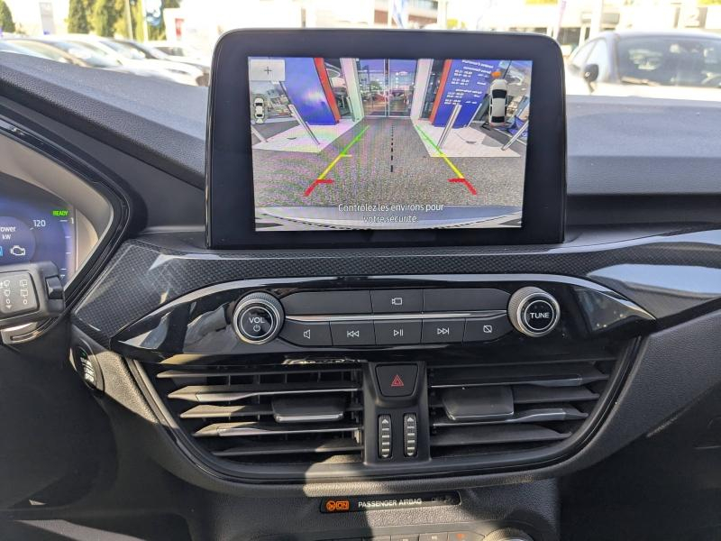 Photo 16 de l’annonce de FORD Kuga d’occasion à vendre à AVIGNON