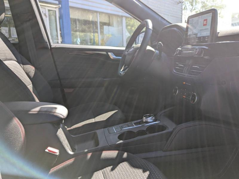 group.seo.links.detann.title Photo 7 de l’annonce de FORD Kuga d’occasion à vendre à AIX-EN-PROVENCE