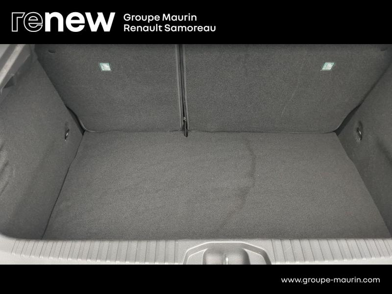 Photo 9 de l’annonce de RENAULT Clio d’occasion à vendre à SAMOREAU