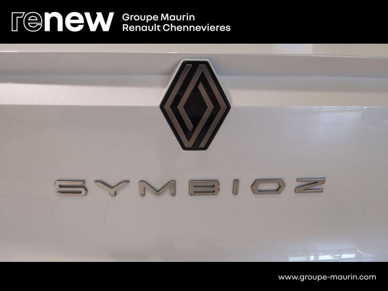 Photo 11 de l’annonce de RENAULT  d’occasion à vendre à CHENNEVIÈRES-SUR-MARNE