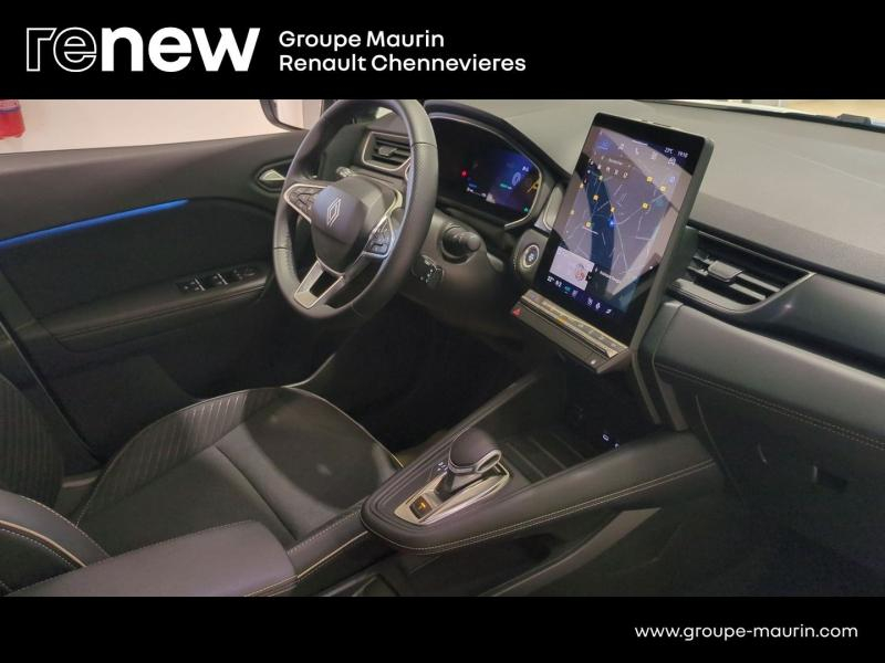 Photo 15 de l’annonce de RENAULT  d’occasion à vendre à CHENNEVIÈRES-SUR-MARNE