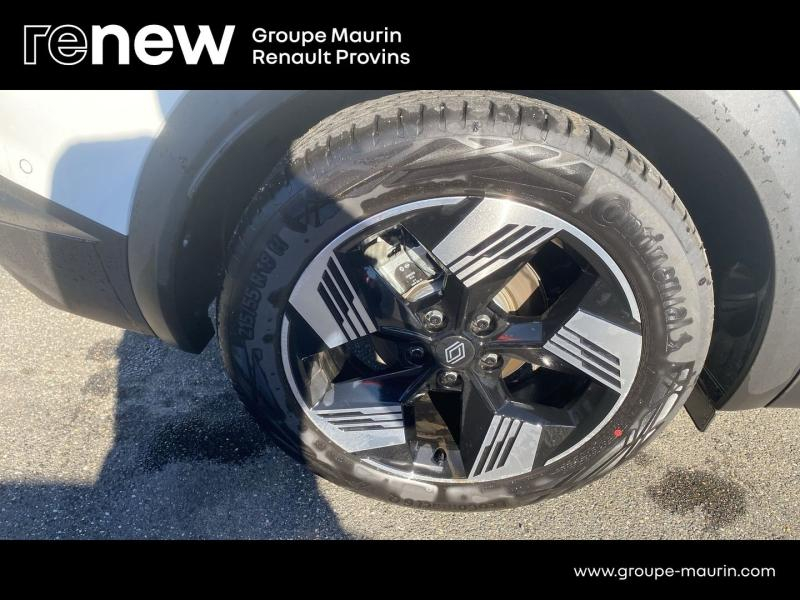 Photo 8 de l’annonce de RENAULT  d’occasion à vendre à PROVINS