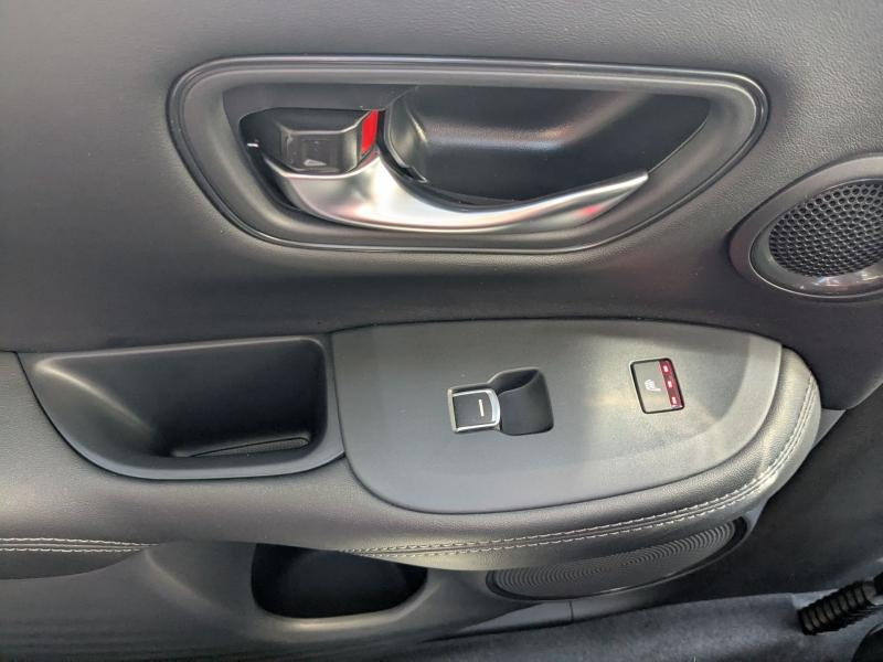 Photo 15 de l’annonce de HONDA ZR-V d’occasion à vendre à SPÉCIALISTE