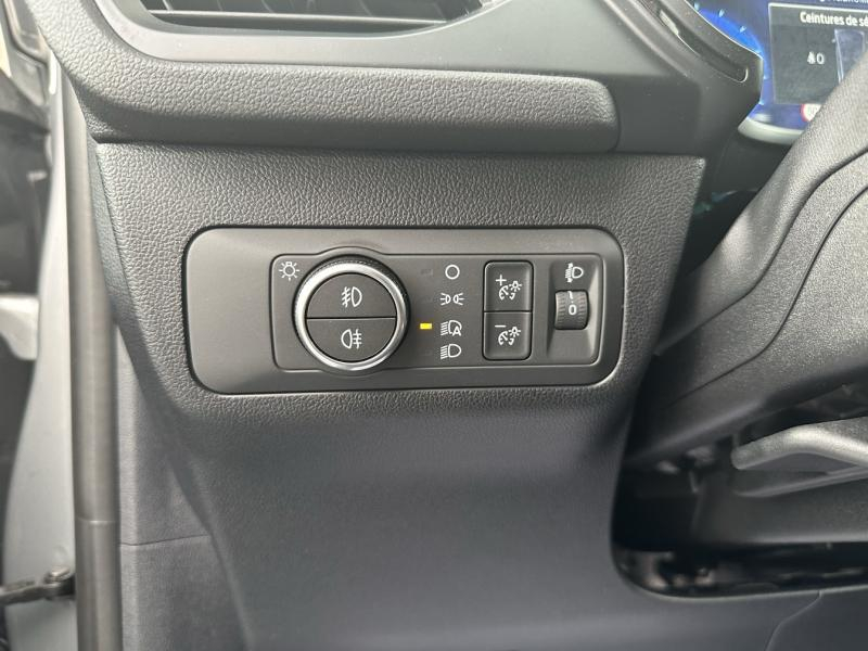 Photo 16 de l’annonce de FORD Kuga d’occasion à vendre à ORANGE