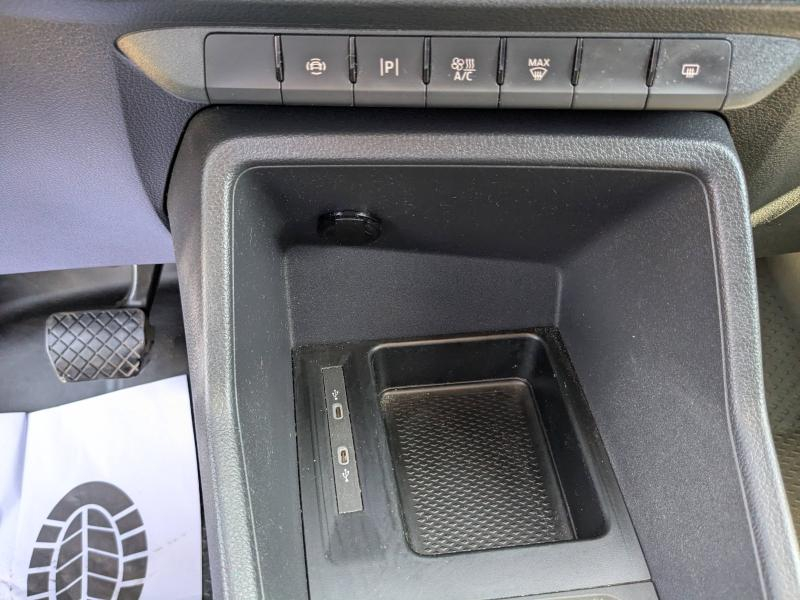 Photo 15 de l’annonce de FORD Transit Connect VUL d’occasion à vendre à LA VALETTE