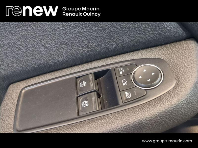 Photo 15 de l’annonce de RENAULT Clio d’occasion à vendre à QUINCY-SOUS-SÉNART