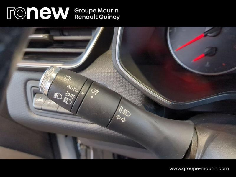 Photo 16 de l’annonce de RENAULT Clio d’occasion à vendre à QUINCY-SOUS-SÉNART
