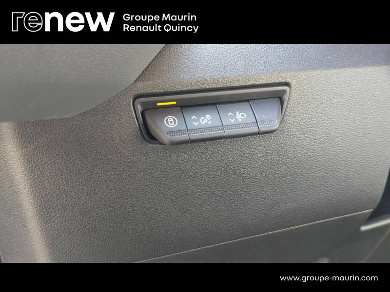Photo 7 de l’annonce de RENAULT Master Fg VUL d’occasion à vendre à QUINCY-SOUS-SÉNART