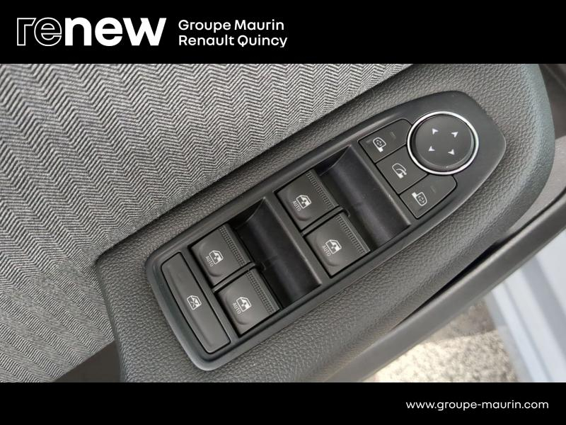Photo 10 de l’annonce de RENAULT Clio d’occasion à vendre à QUINCY-SOUS-SÉNART