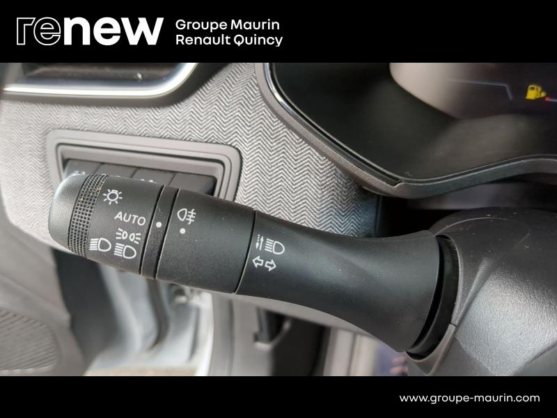 Photo 12 de l’annonce de RENAULT Clio d’occasion à vendre à QUINCY-SOUS-SÉNART