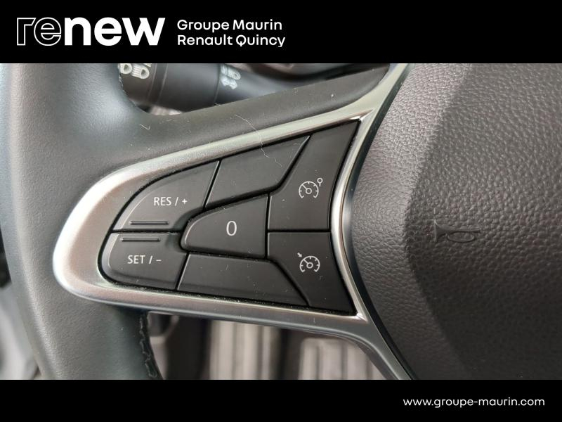 Photo 14 de l’annonce de RENAULT Clio d’occasion à vendre à QUINCY-SOUS-SÉNART