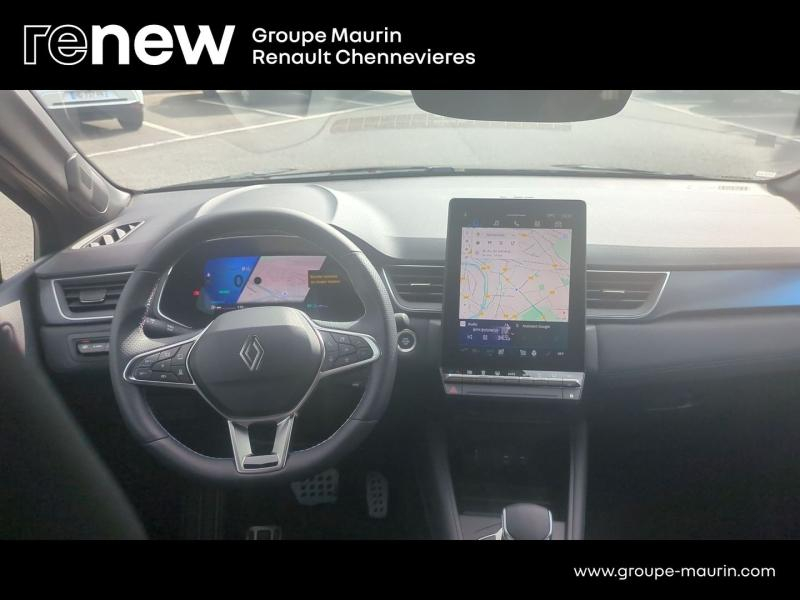 Photo 8 de l’annonce de RENAULT  d’occasion à vendre à CHENNEVIÈRES-SUR-MARNE