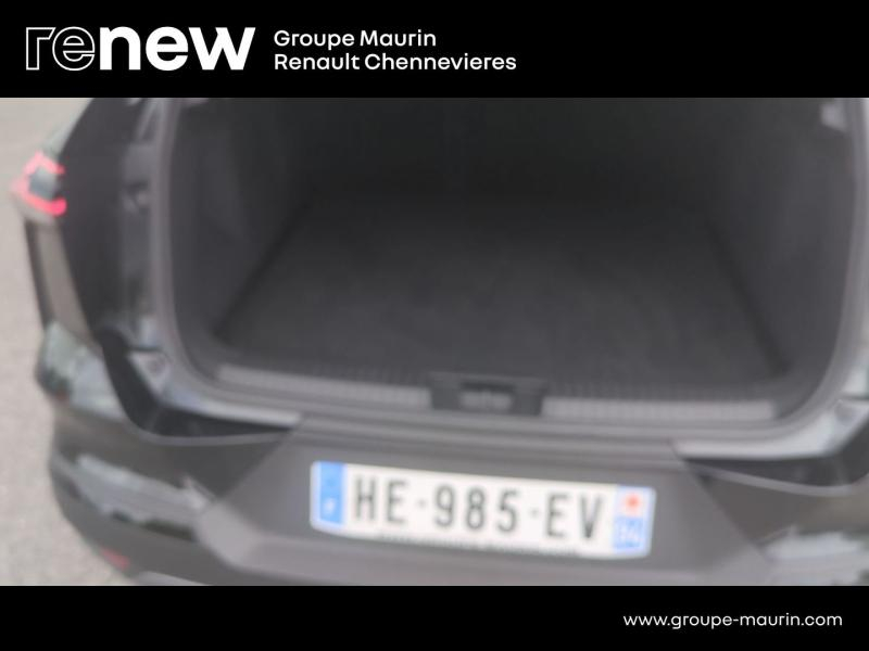 Photo 14 de l’annonce de RENAULT  d’occasion à vendre à CHENNEVIÈRES-SUR-MARNE