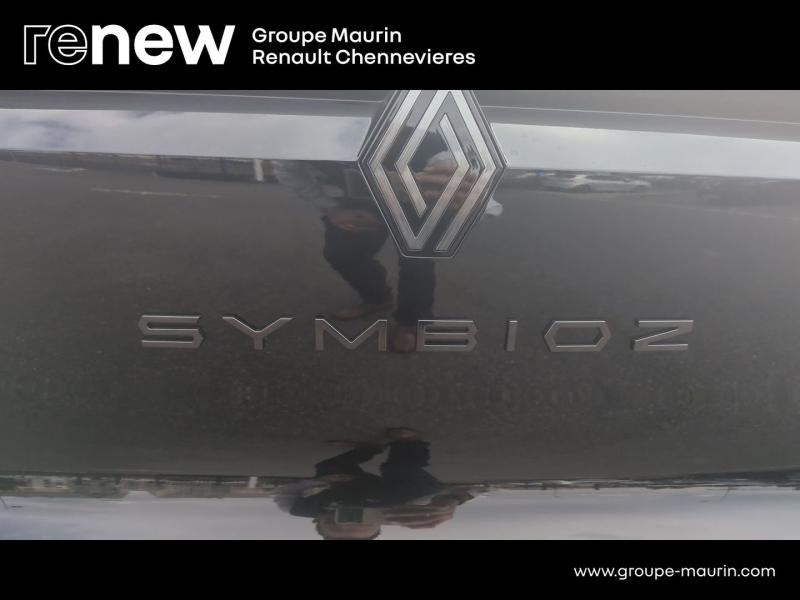 Photo 16 de l’annonce de RENAULT  d’occasion à vendre à CHENNEVIÈRES-SUR-MARNE