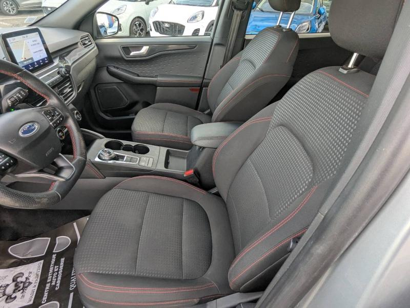 Photo 9 de l’annonce de FORD Kuga d’occasion à vendre à FRÉJUS