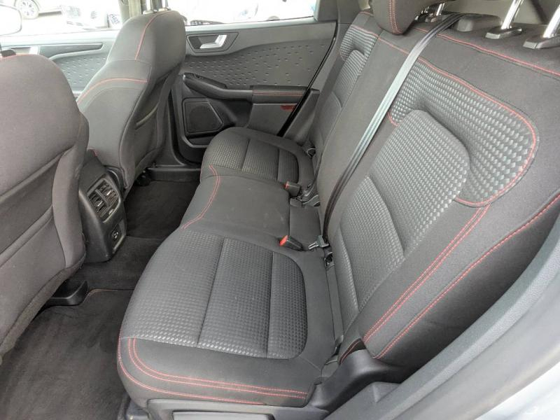 Photo 10 de l’annonce de FORD Kuga d’occasion à vendre à FRÉJUS