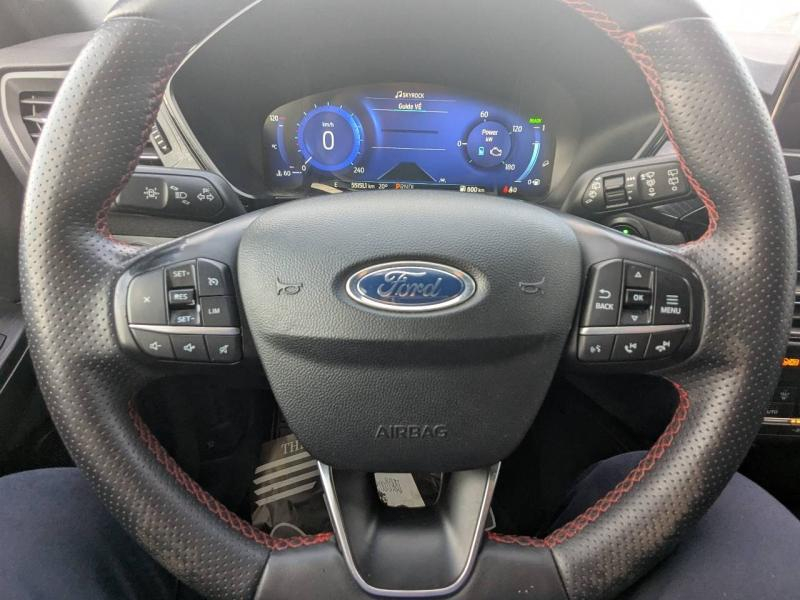 Photo 14 de l’annonce de FORD Kuga d’occasion à vendre à FRÉJUS