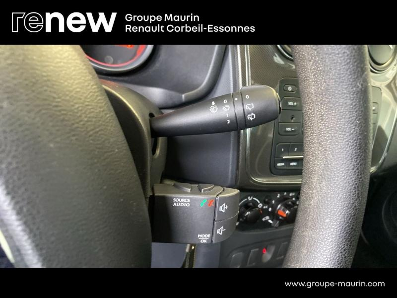 Photo 15 de l’annonce de DACIA Sandero d’occasion à vendre à CORBEIL-ESSONNES