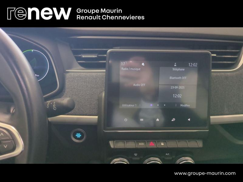 Photo 12 de l’annonce de RENAULT Zoe d’occasion à vendre à CHENNEVIÈRES-SUR-MARNE