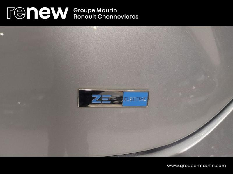 Photo 19 de l’annonce de RENAULT Zoe d’occasion à vendre à CHENNEVIÈRES-SUR-MARNE