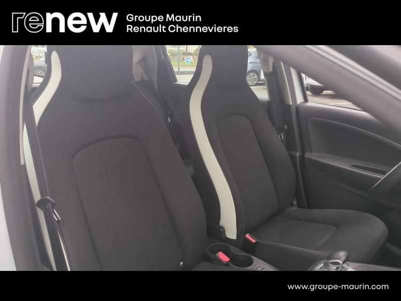 Photo 16 de l’annonce de RENAULT Zoe d’occasion à vendre à CHENNEVIÈRES-SUR-MARNE