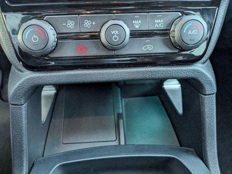 Photo 18 de l’annonce de FORD Ranger VUL d’occasion à vendre à FRÉJUS