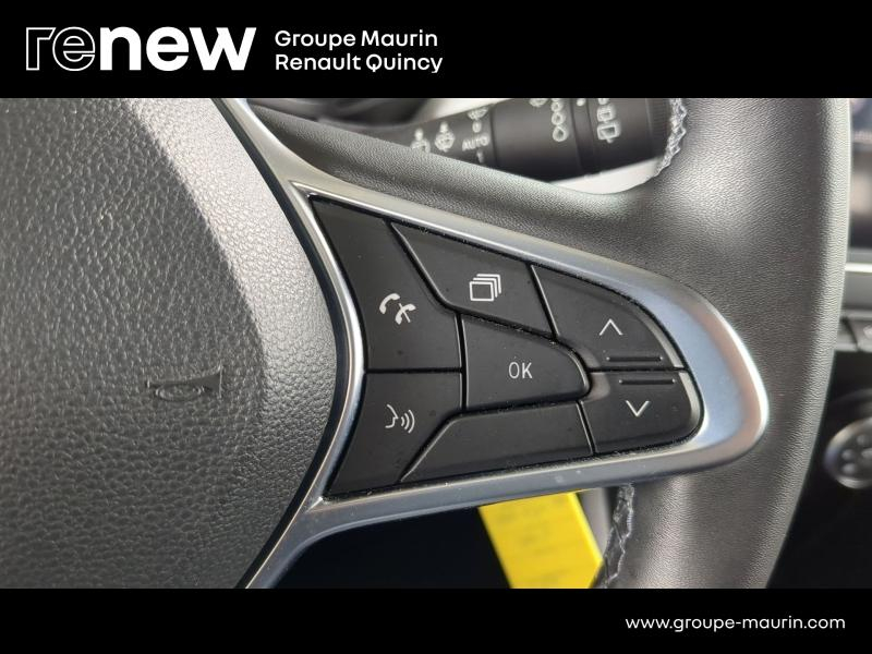 Photo 13 de l’annonce de RENAULT Clio d’occasion à vendre à QUINCY-SOUS-SÉNART