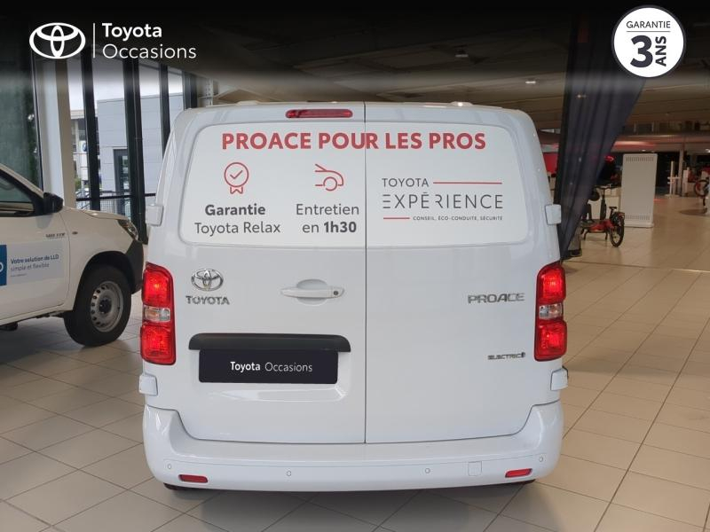 group.seo.links.detann.title Photo 4 de l’annonce de TOYOTA ProAce VUL d’occasion à vendre à AUBIÈRE