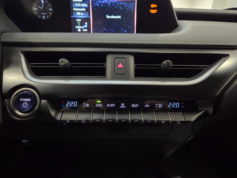 Photo 9 de l’annonce de LEXUS UX d’occasion à vendre à AUBIÈRE