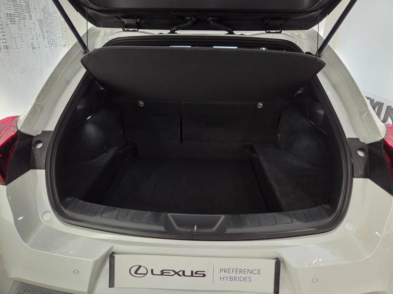 Photo 15 de l’annonce de LEXUS UX d’occasion à vendre à AUBIÈRE