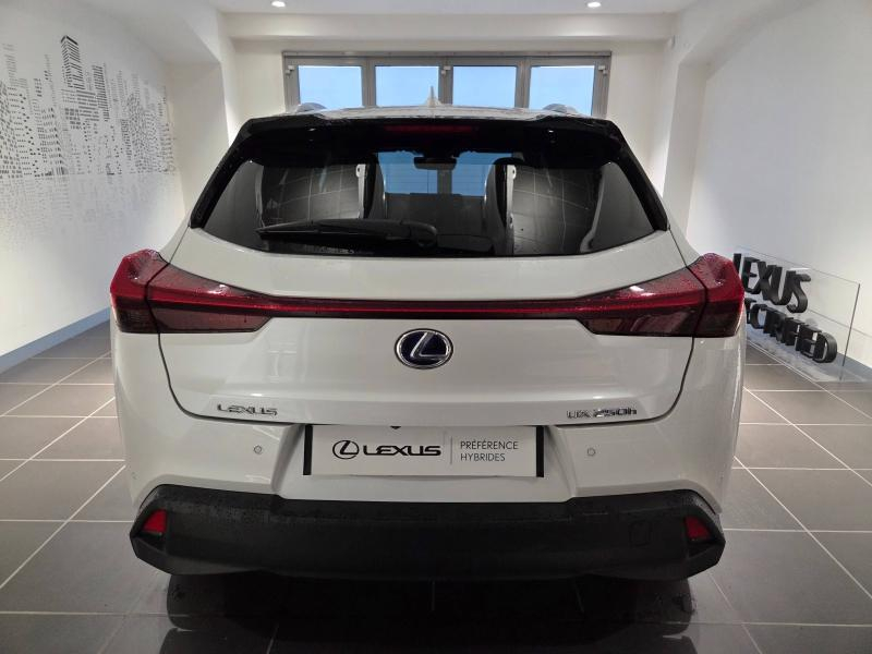 Photo 17 de l’annonce de LEXUS UX d’occasion à vendre à AUBIÈRE