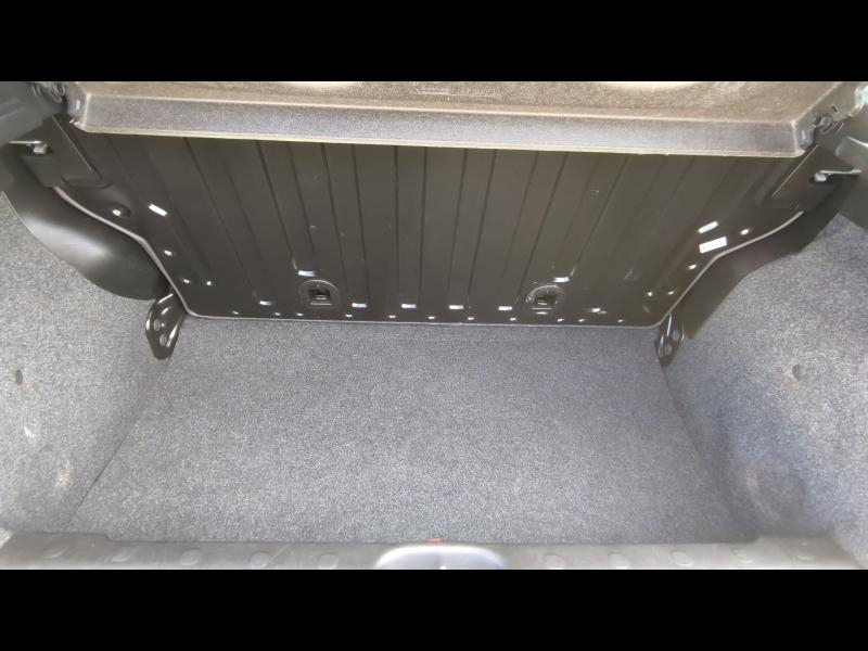 Photo 15 de l’annonce de FIAT Panda d’occasion à vendre à BOLLÈNE
