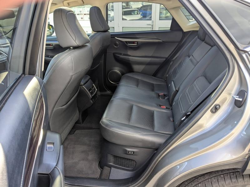 Photo 15 de l’annonce de LEXUS NX d’occasion à vendre à DRAGUIGNAN