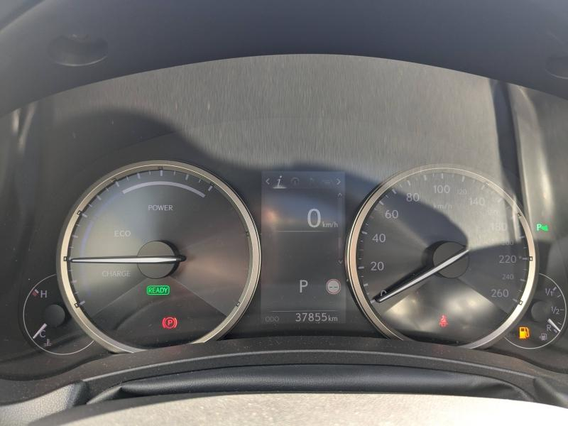Photo 19 de l’annonce de LEXUS NX d’occasion à vendre à DRAGUIGNAN