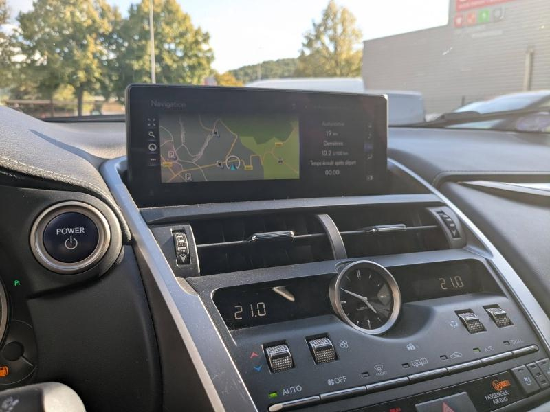 Photo 20 de l’annonce de LEXUS NX d’occasion à vendre à DRAGUIGNAN