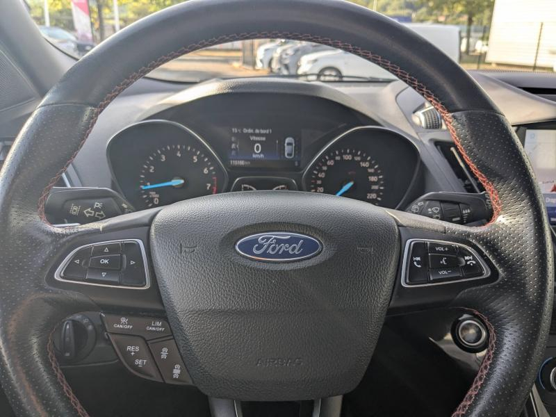 Photo 16 de l’annonce de FORD Kuga d’occasion à vendre à DRAGUIGNAN