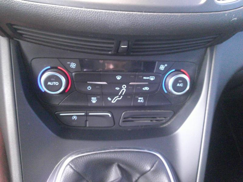 Photo 11 de l’annonce de FORD C-MAX d’occasion à vendre à PERPIGNAN