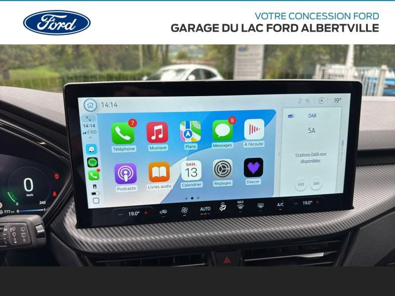 Photo 10 de l’annonce de FORD Kuga d’occasion à vendre à ALBERTVILLE