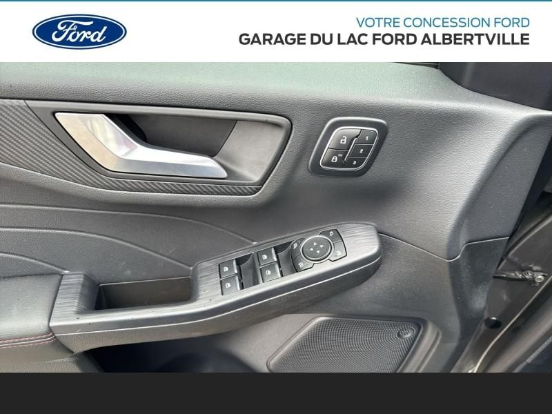 Photo 16 de l’annonce de FORD Kuga d’occasion à vendre à ALBERTVILLE