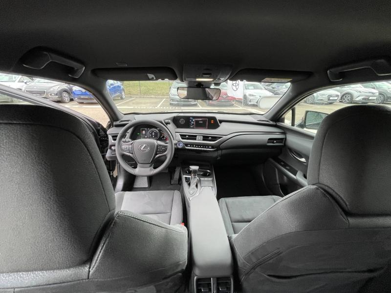 Photo 9 de l’annonce de LEXUS UX d’occasion à vendre à MONTFAVET