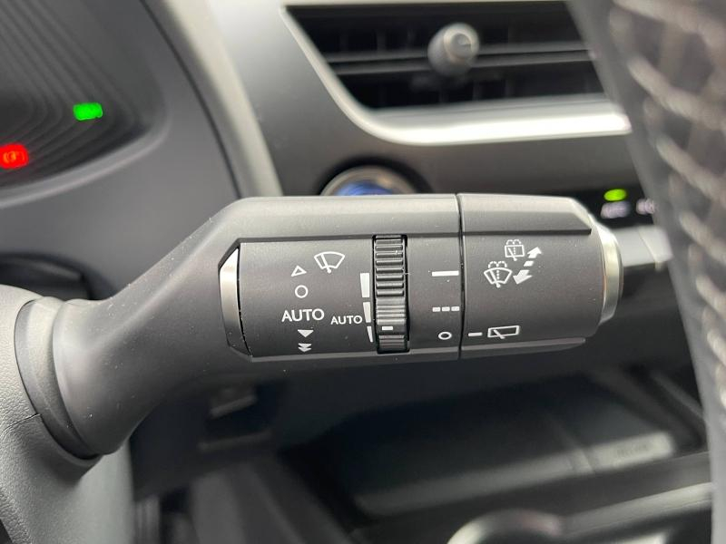 Photo 18 de l’annonce de LEXUS UX d’occasion à vendre à MONTFAVET