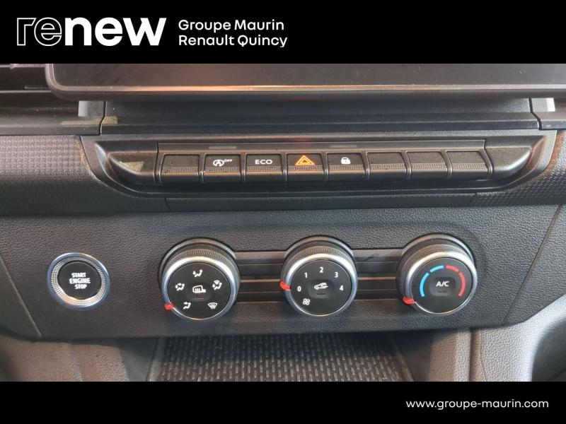 Photo 18 de l’annonce de RENAULT Kangoo Van d’occasion à vendre à QUINCY-SOUS-SÉNART