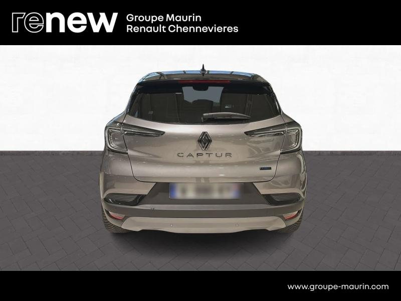 Photo 4 de l’annonce de RENAULT Captur d’occasion à vendre à CHENNEVIÈRES-SUR-MARNE
