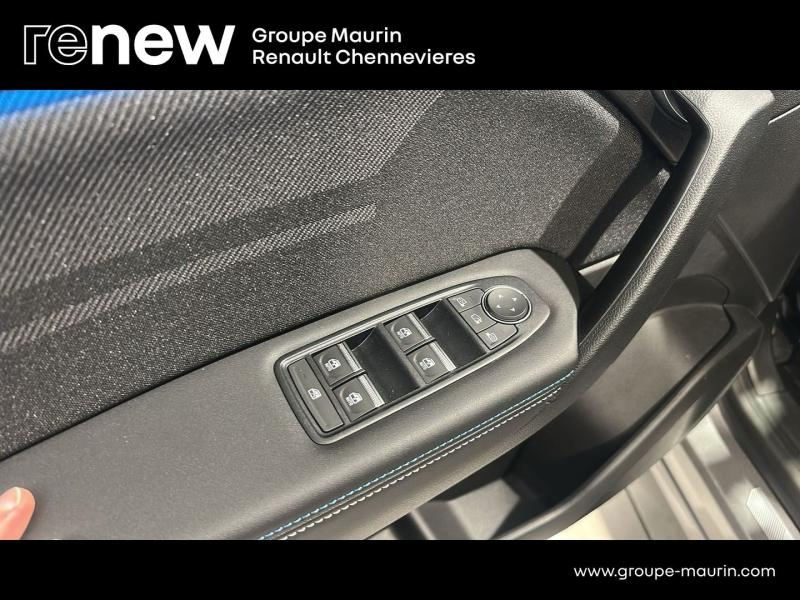 Photo 15 de l’annonce de RENAULT Captur d’occasion à vendre à CHENNEVIÈRES-SUR-MARNE