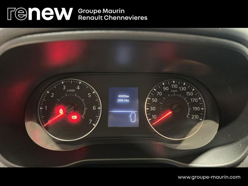 Photo 9 de l’annonce de DACIA Duster d’occasion à vendre à CHENNEVIÈRES-SUR-MARNE