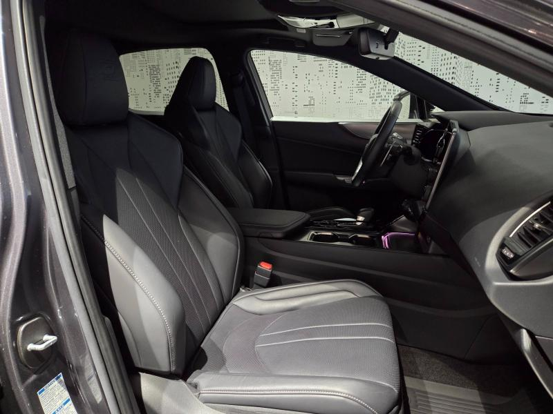 Photo 7 de l’annonce de LEXUS NX d’occasion à vendre à AUBIÈRE